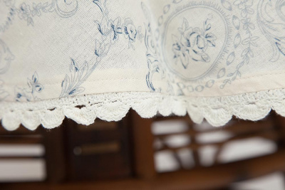 Скатерть в подарочной упаковке Secret De Maison Saint-Michel (D 150см). Фото №4