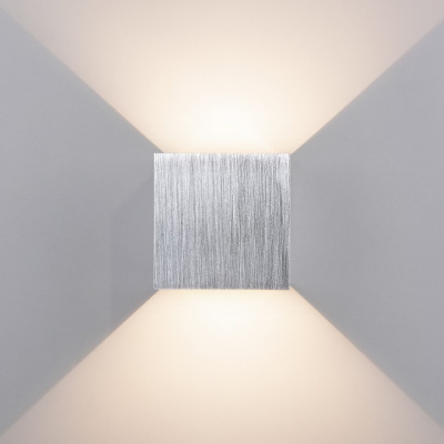 Накладной светильник Elektrostandard 1518 a051730. Фото